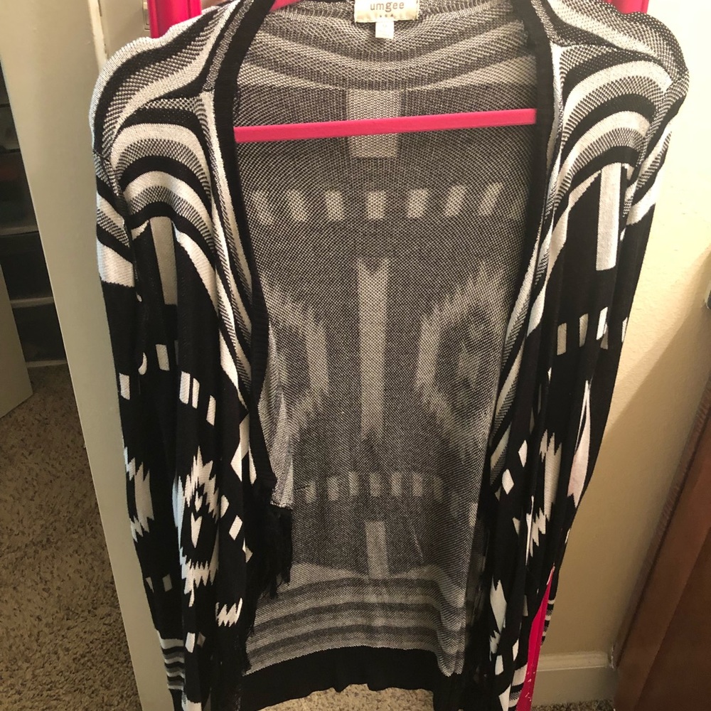 Boutique black and white Aztec cardigan